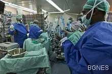 Умни очила ще помагат на хирурзи да виждат рака