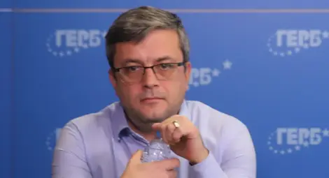 Биков се закани: Това правителство трябва да бъде свалено