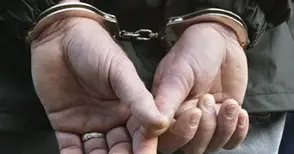 Задържан за кражба признава за канабис в дома си