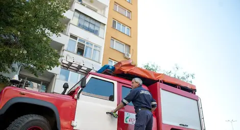 Експерт: В България има над 10 000 асансьора с по 2 въжета