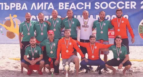 ФК &bdquo;Русе&ldquo; трети у нас в елита на плажния футбол