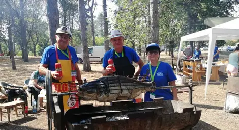 Чевермето на Венелин Николов и Богдан Димов от Борисово беше голямата атракция на феста.