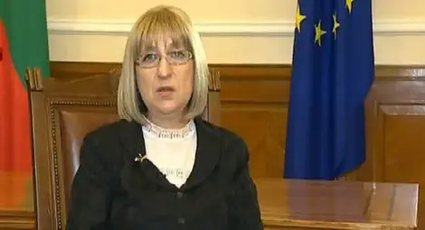 Цачева прогнозира решение за кабинета още утре Цачева прогнозира решение за кабинета още утре