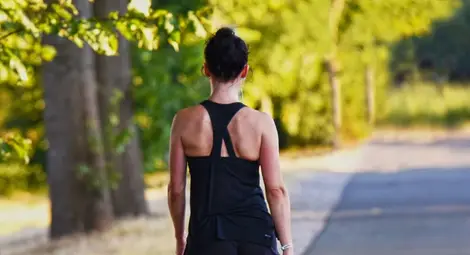 30-минутно ходене на ден премахва гнева и пази сърцето 30-минутно ходене на ден премахва гнева и пази сърцето