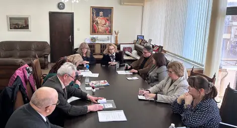 Кметът Пенчо Милков и синдикатите подписаха анекс към Колективния трудов договор за системата на предучилищното и училищното образование в община Русе