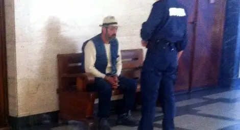 Клошар пребил до смърт събрат по съдба заради изоставена къща