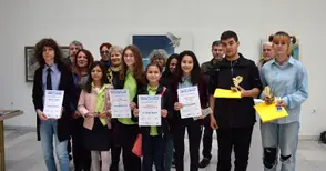 Талантливи млади художници получиха полските си награди