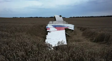Независими експерти: "Боингът" над Украйна е свален от изтребител, а не от земята