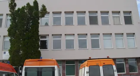 Да пострадаш пред болница, а лекарите да не излязат