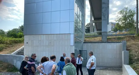 Държавна приемателна комисия огледа надлеза.  Снимка:  Община Русе