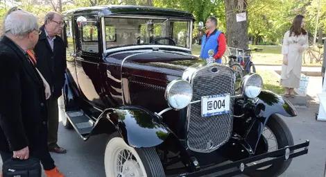 82 излъскани от следите на времето ветерани на колела дефилираха в Русе