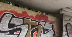 Падна парче от тавана на спирката на Механото