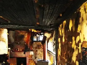 Нагрята от слънцето газова бутилка едва не взривила къща