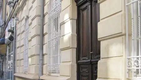 Първите стъпки на най-старата професия по нашите земи: &bdquo;Падналите жени печелят толкози, колкото рядко може да спечели най-порядъчния мъж&ldquo;