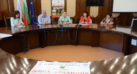 &bdquo;Найден Киров&ldquo; празнува 55  години с нови танци и сюити