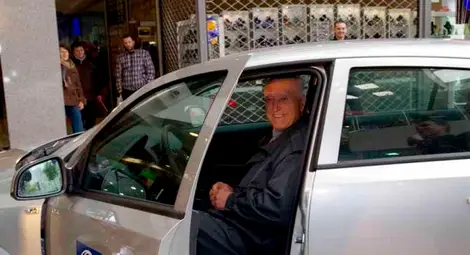 Късметлия от Габрово получи лек автомобил от "Втори тотошанс"