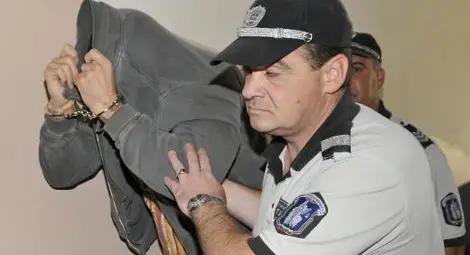 Арестуваха изверга, убил и изгорил старица