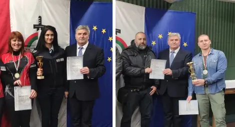 Директорът на ОД на МВР Теодор Атанасов награди победителите в състезанието. Снимка: МВР