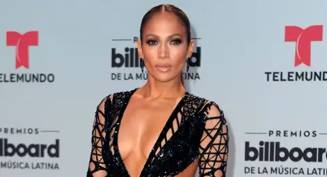 Дженифър Лопес е провъзгласена за модна икона на годината