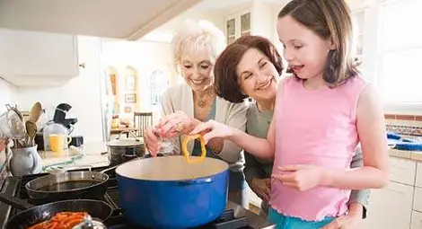 Милата ми тя! Все готви ли, готви... Милата ми тя! Все готви ли, готви...