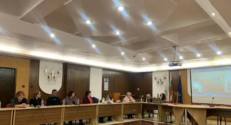 В Русе обсъдиха добри практики и устойчиви модели в образователната медиация в училищата