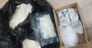 Трима задържани с близо четири килограма наркотици в Русе