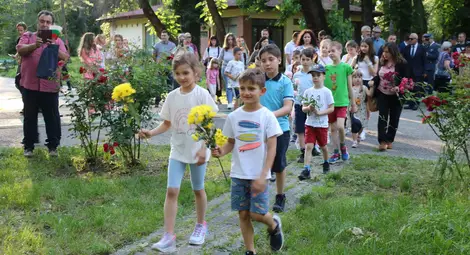 Българи в Букурещ почетоха паметта на Христо Ботев