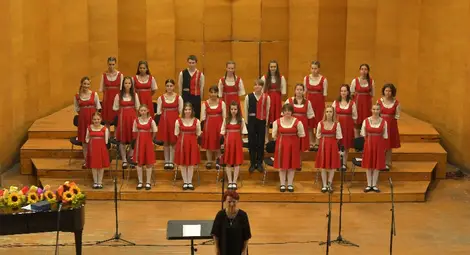 &bdquo;Дунавски вълни&ldquo; с Гран при от международен конкурс в Букурещ