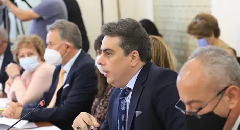Асен Василев: 1,94 млрд. лв. над заложеното в бюджета вече са изхарчени