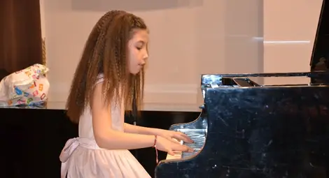 10-годишната Тереза свири в прочутата &bdquo;Карнеги хол&ldquo;