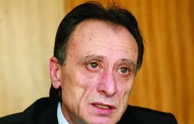 Уволниха шефа на Фонда за лечение на деца 