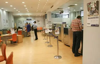 Банките ще продължат да обслужват клиенти