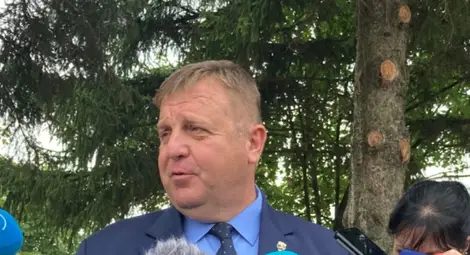 Каракачанов: Вариант с оставка на кабинета не се коментира Каракачанов: Вариант с оставка на кабинета не се коментира