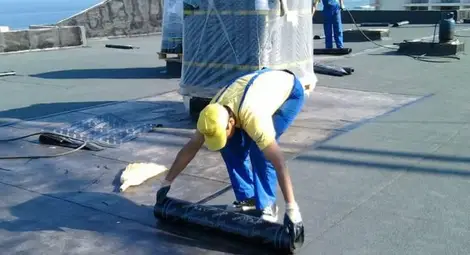 Русенец осъди съседите да платят извършения за негова сметка ремонт на покрива Русенец осъди съседите да платят извършения за негова сметка ремонт на покрива