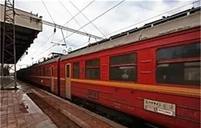 Румънските студенти ще пътуват безплатно във влаковете от 1 февруари Румънските студенти ще пътуват безплатно във влаковете от 1 февруари