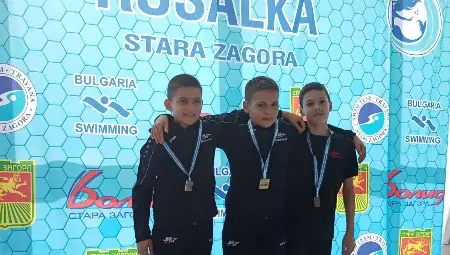 Русенските плувци на &bdquo;Локомотив&ldquo; с успехи от турнир в Стара Загора