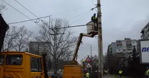 Обновяването на тролейбусната мрежа приключва до средата на август