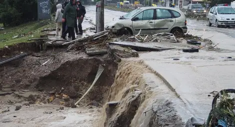 11 жертви на потопа във Варна, 2-ма загинаха в Добрич - ОБОБЩЕНИЕ