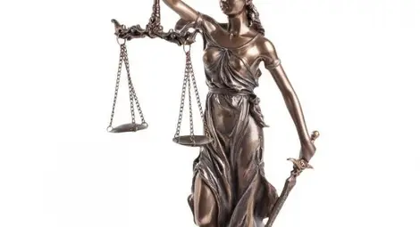 Не мога да изготвя експертиза поради оказан натиск! Как един банален наглед развод поставя много въпроси без отговор