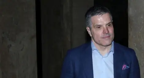 Брендо иска да лежи присъдите си от Румъния и Италия у нас, съдът отказа да разгледа молбата му