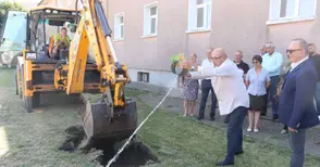 Първа копка на физкултурен салон за над 1 млн. лв. в училището в Сливо поле