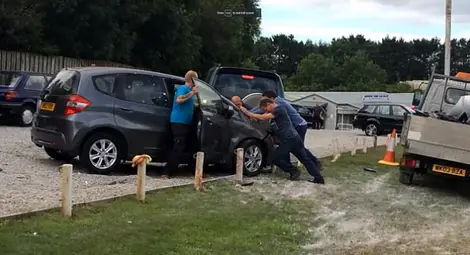 Vectra помля 22 коли в автокъща Vectra помля 22 коли в автокъща