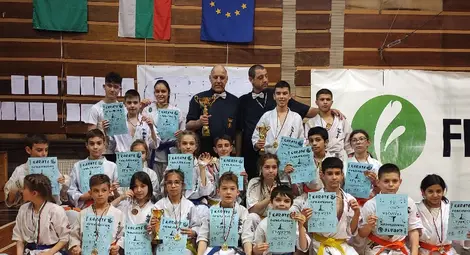 Каратистите на &bdquo;Русе&ldquo; печелят  23 медала на турнир в Шумен