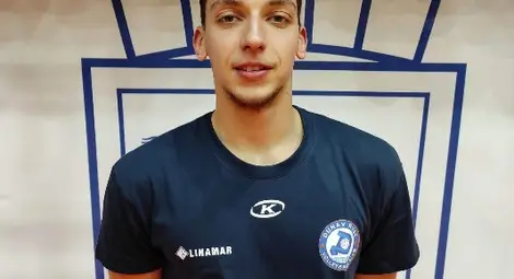 Волейболният тим се подсили с млад разпределител от Варна