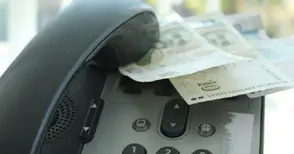 Баба подари 1900 лева на телефонни полицаи