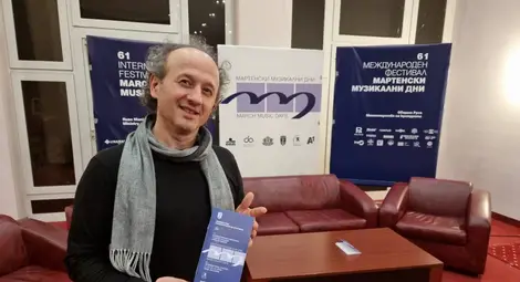 Маестро Иво Венков: Няма нищо лошо ученици да се водят организирано на концерт или опера. Така могат да се &bdquo;заразят&ldquo; с изкуството