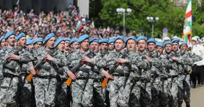 Армията търси младежи и  девойки за военно обучение