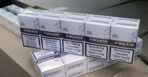 Улична търговка на нелегални цигари влиза зад решетки