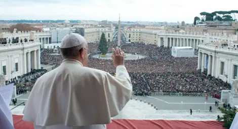 Папа Франциск отслужи първата си Рождественска меса