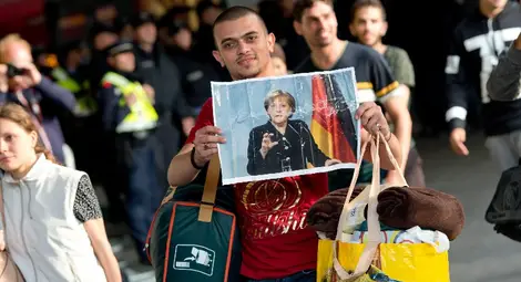 "Шпигел": Меркел слага край на бежанския хаос в Германия